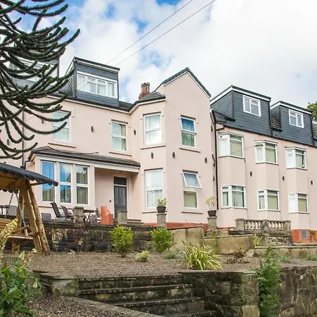 Hotel High Bank 2*