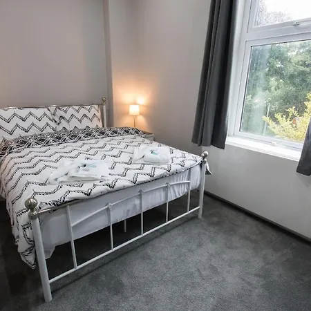 High Bank Hotel Leeds (West Yorkshire)