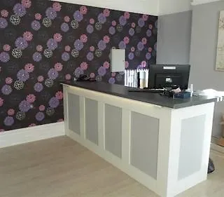 High Bank 2* Leeds (West Yorkshire)