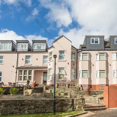 ハイ バンク ホテル リーズ