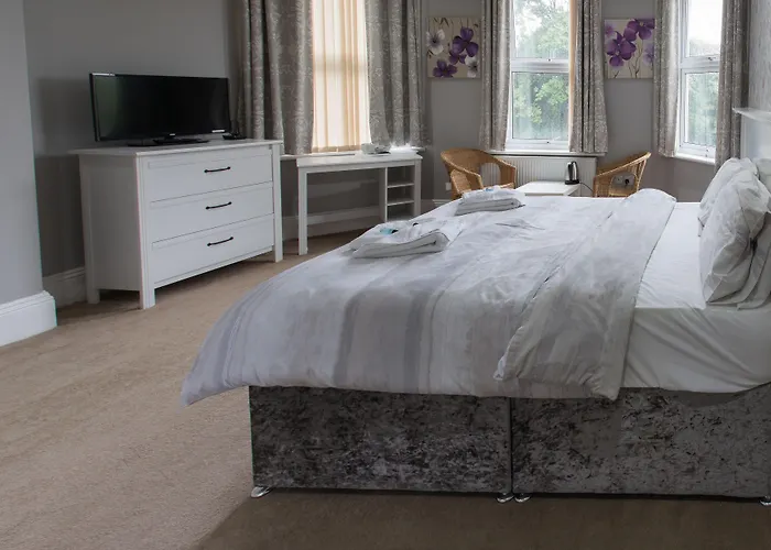 High Bank 2* Leeds (West Yorkshire)